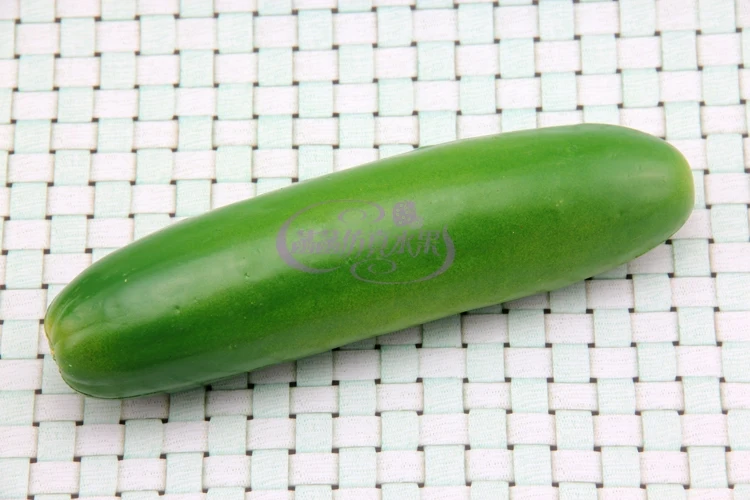 

Plastic fake fruit cucumber model props food child kitchen cabinet decoration