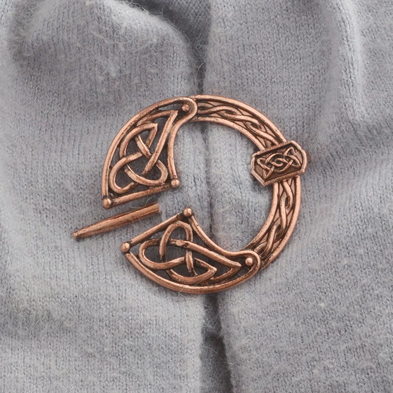 

Hollowed Viking Ireland Medieval Brooch Norse Pin for Scarves Shawls Coat Cloak Brooch Pins Retro vintage jewelry For Men Women