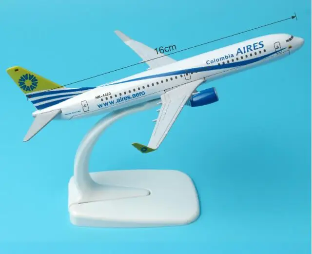 Авиационная модель Колумбийского самолета Боинг 737-800 16 см авиационная