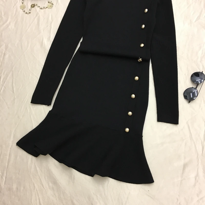 Женское вязаное платье ALPHALMODA однобортное на пуговицах с длинными рукавами