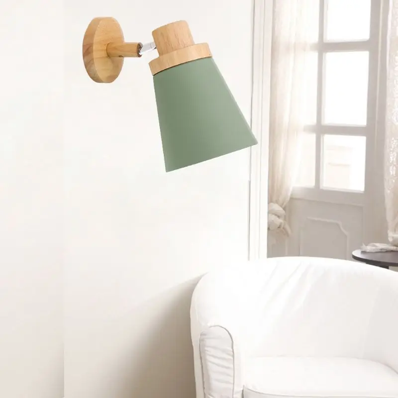 Скандинавский настенный светильник деревянный Базовый прикроватный