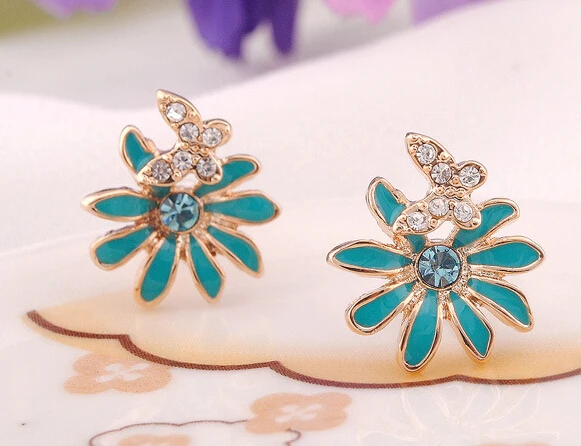 Роскошные серьги-гвоздики в виде бабочек с кристаллами 2 цвета E2426 | Украшения и