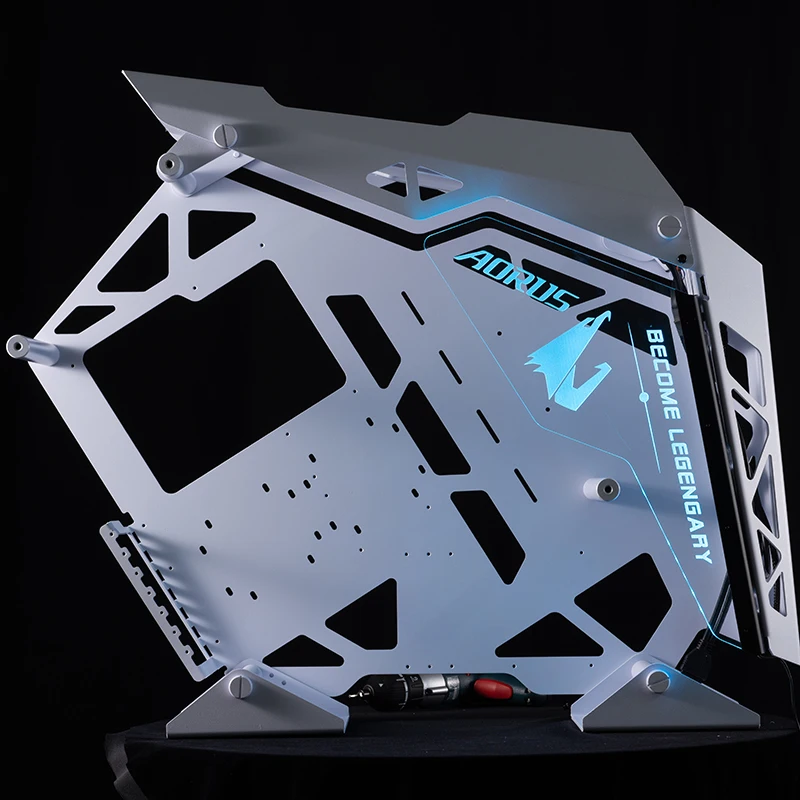 Cougar Conqueror Chassis Modefied Clear Sideboard Baffle Rainbow Color 5V 3PIN прозрачная панель|Кулеры и системы