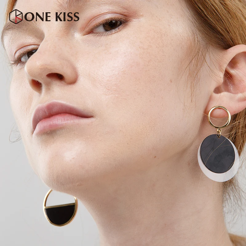 Длинные асимметричные массивные черные каменные кулон в форме диска женские