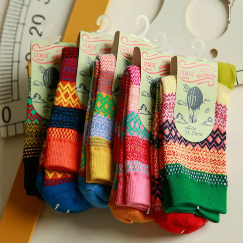 

Cute Warm Women Socks Striped 3D Socks Autumn Winter Style Christmas Winter Socks For Woman Female Funny Sock Calcetines Meias