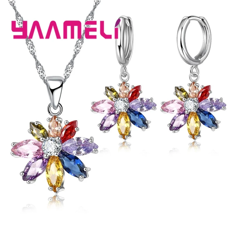 

Женский комплект из колье и серёг, из серебра 925 пробы