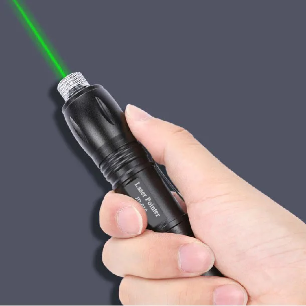 Mini convenient pen clip green light laser pointer for wild |