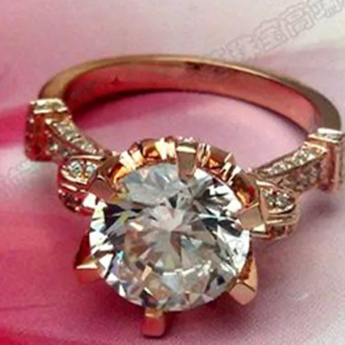 Кольцо с синтетическими алмазами Королевского дизайна 750 розовое золото 2 карат