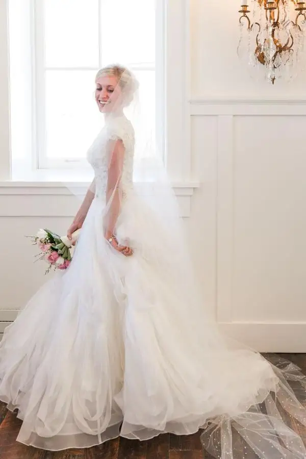 2016 Free Shipping Lace Chiffon Bridal Gowns Short Sleeves A-Line Wedding Dresses With Applique And Beads Vestido de novia | Свадьбы и