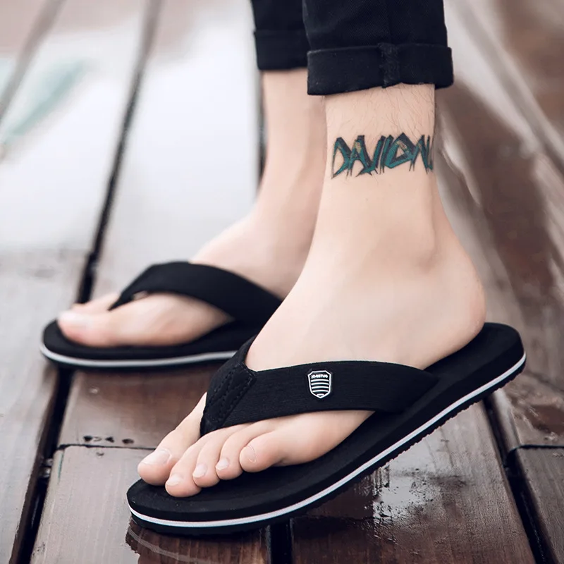 

2022 Summer Flip Flops Men Beach Slippers Sandals Anti-slip Chanclas Hombre Fashion Casual Black Flat Slides Shoes Male EU 36-48
