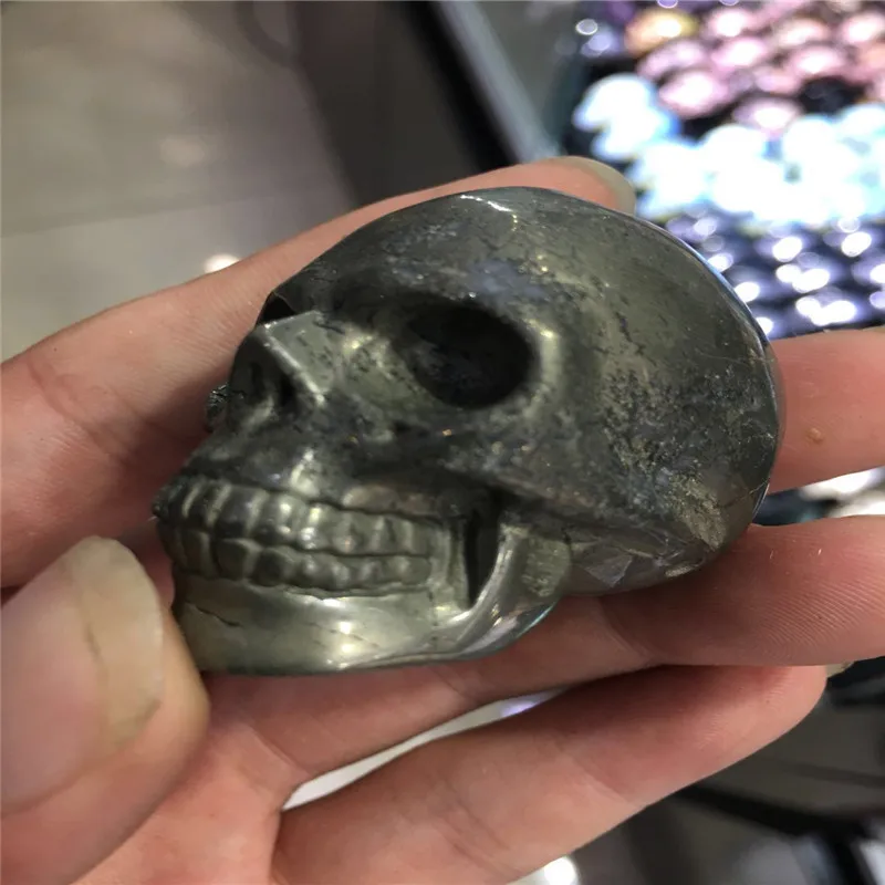 

2 inch new style natural yellow iron ore skull head, crystal carved skull crystal household decoration