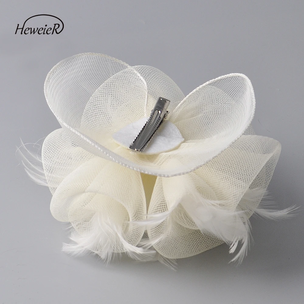

Headwear Hairpiece Headdress Mesh Net Feather Cocktail Party Wedding Bride Fascinator Hats Ivory Color Women Ladies Hair Clip