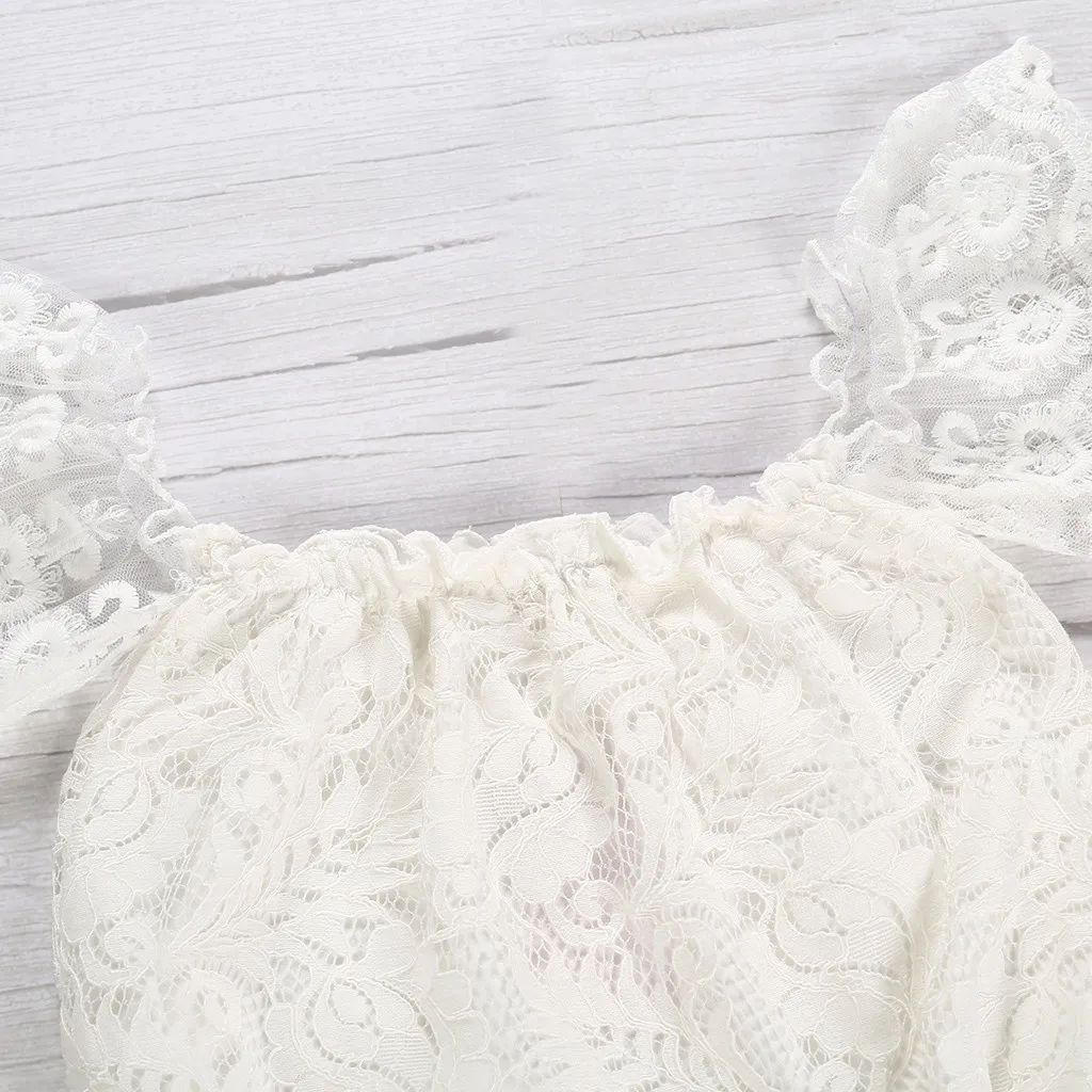 Одежда для маленьких девочек кружевной комбинезон с открытыми плечами и рюшами