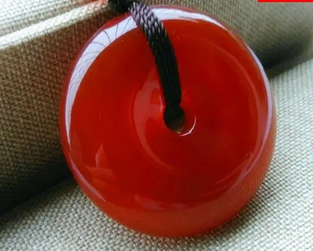 Selling Jewelry&gt&gt&gtAuthentic natural light red stone safety buckle pendant chalcedony necklace Benming jades couples men | Украшения и