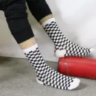 Клетчатые носки в британском стиле, стильные мужские носки, Хлопковые женские и мужские счастливые носки в стиле Харадзюку, Женские винтажные носки в белую и черную клетку