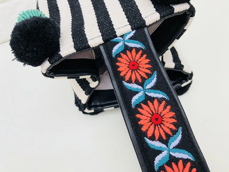 Женская Холщовая Сумка LilyHood черно белая полосатая сумка на плечо с помпонами и