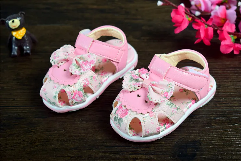 AOGT детские сандали для девочек Детская летняя обувь Нескользящая мягкая подошва девушка принцесса обувь бант Цветы Дети сандалии для малышей обувь