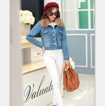 Повседневная Рекомендуемая короткая модная женская верхняя одежда с перьевым