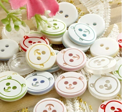 500 шт./лот полимерные пуговицы с двумя отверстиями и узором в виде головы медведя