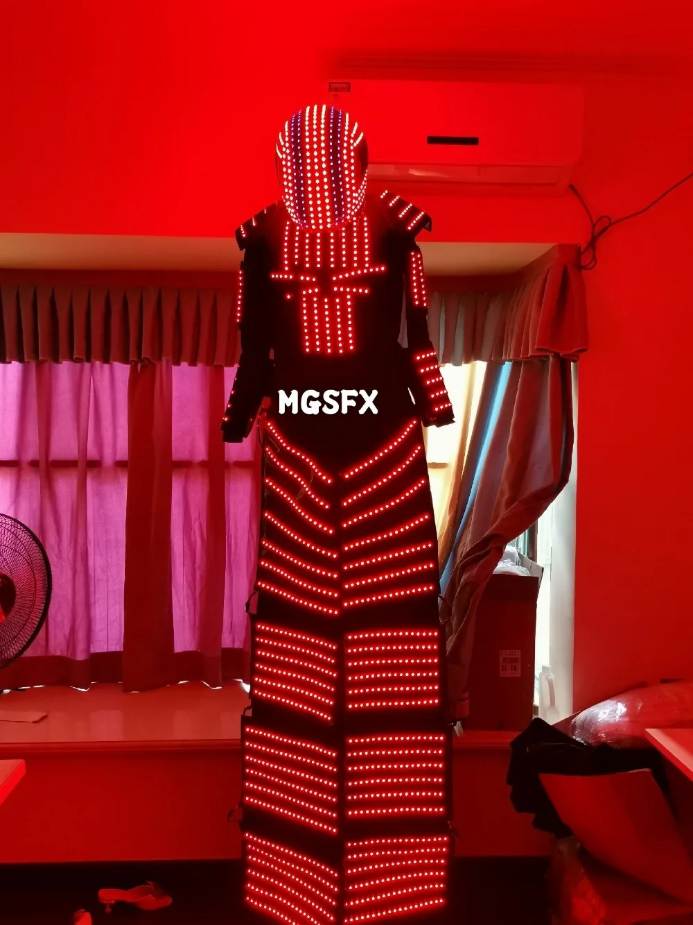Фото Kyroman Stilts Walker LED Robot Costume Ligh Up изменение цвета с дистанционным управлением Njghtclub