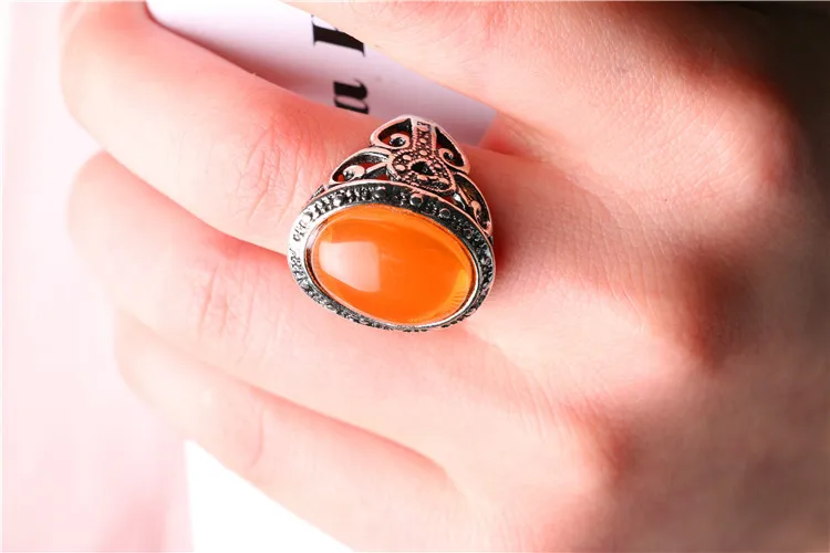 

2018 Hot Imitation Onyx Hollow Carved Totems Alloy Ring Manufacturers Wholesale