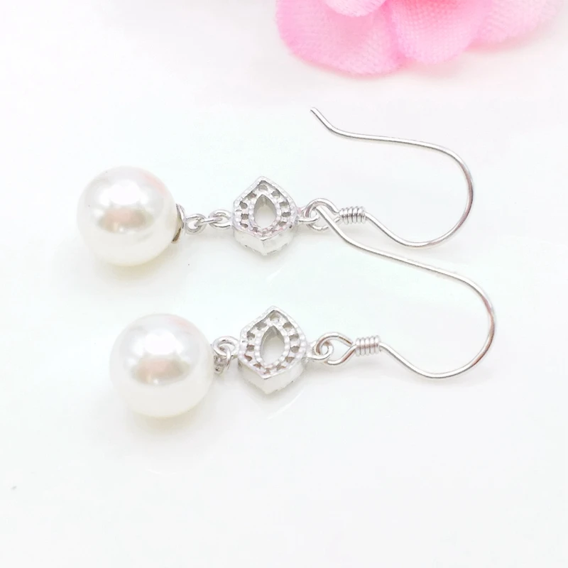 Женские серьги-подвески в виде губ из серебра 925 пробы | Украшения и аксессуары