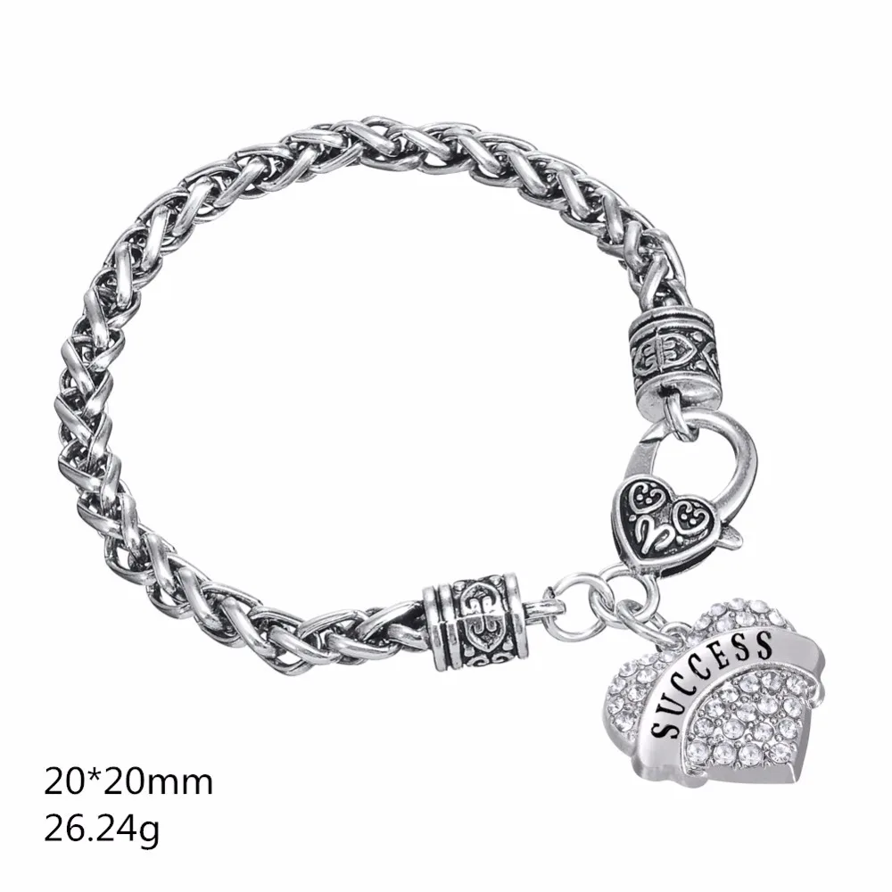 Серебристый оттенок с рыбьим крючком и прозрачным розовым кристаллом