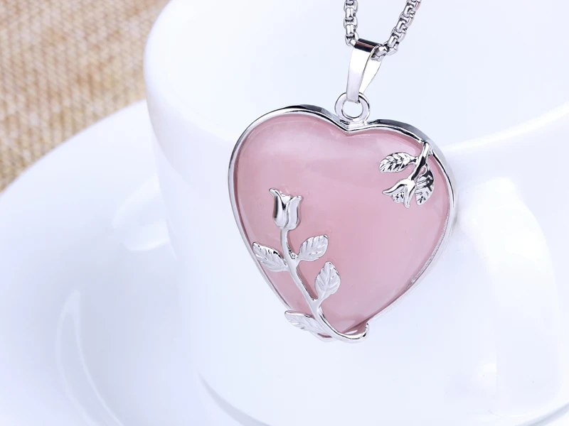 Натуральный розовый кварцевый кристалл опущенный чакра каменная крышка