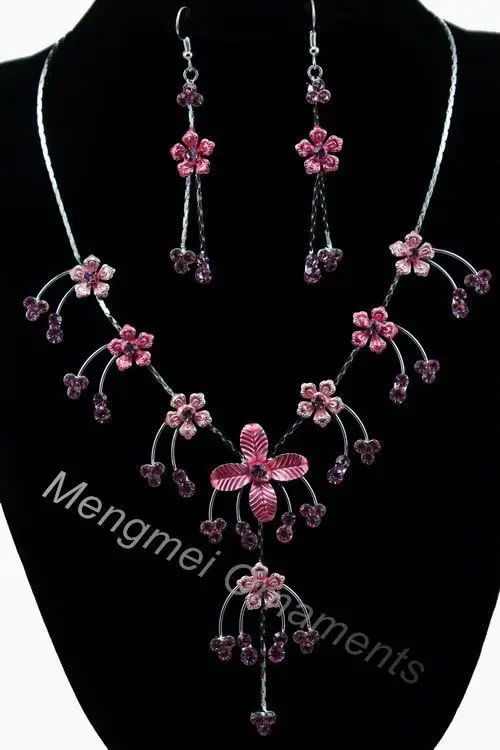 Ожерелье/серьги из эмалированного серебра с цветком и четырьмя лепестками в виде