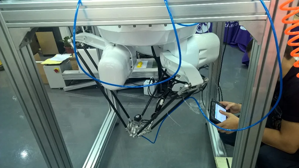 Трей OEM 4 осевой робот Delta Robot 600 мм с рабочим диаметром и поддержкой системы