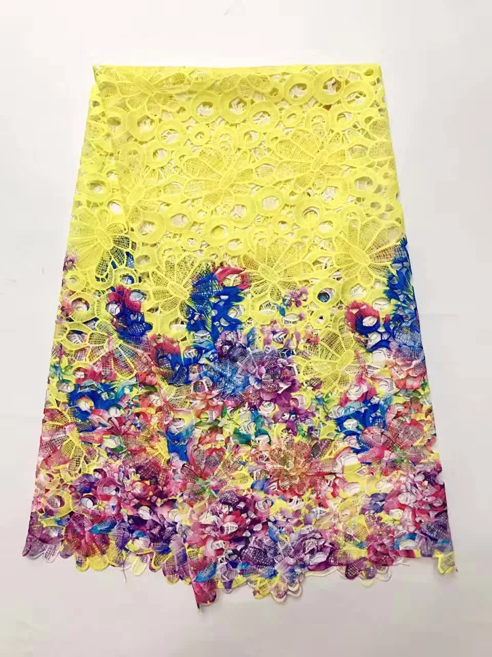 

2018 Latest African tulle lace fabric high quality nigerian lace fabric with stones lace material for women dress AMZ669