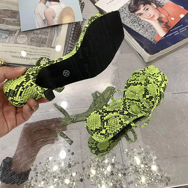 MONMOIRA Электрический зеленая змея Обувь на каблуке-рюмочке тапочки сандалии с