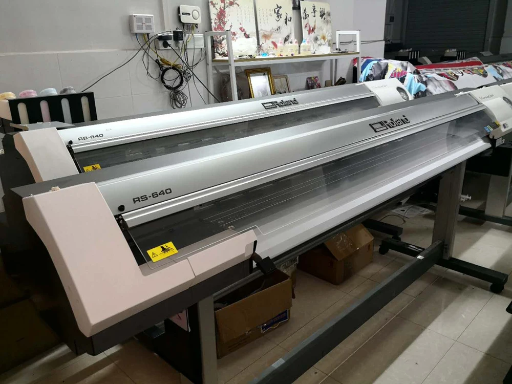 Бывший в употреблении эко сольвентный принтер Roland RS 640 Printer с 4 б/у печатающей