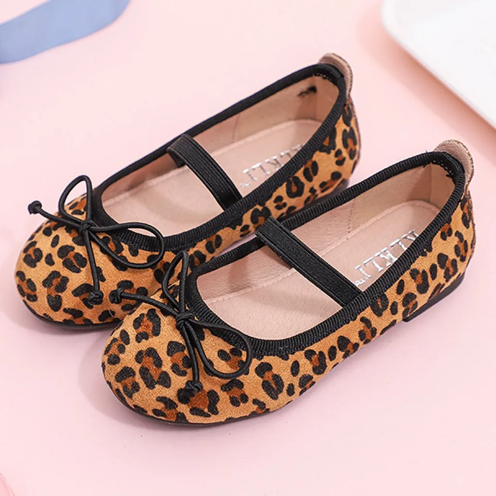 Модная детская обувь на плоской подошве для девочек Осенняя принцессы мягкая в