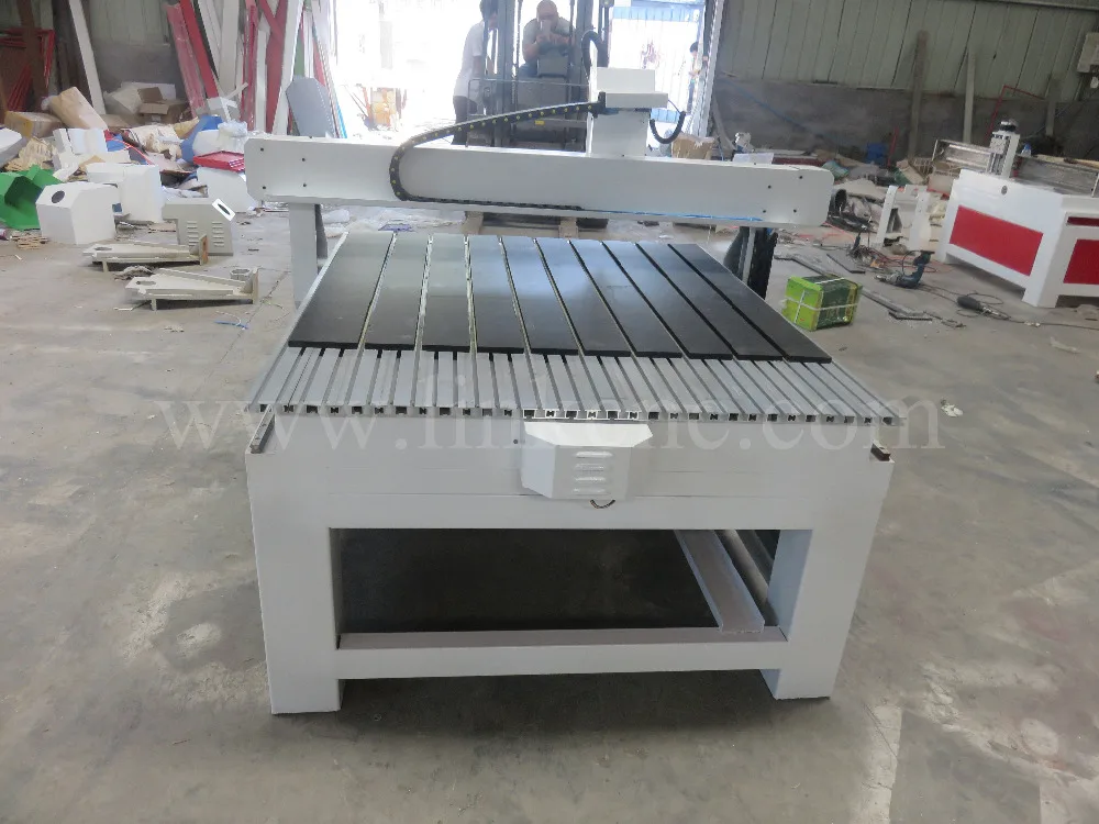 Смарт Китай 3 оси cnc маршрутизатор с водяным охлаждением резьба по дереву машина