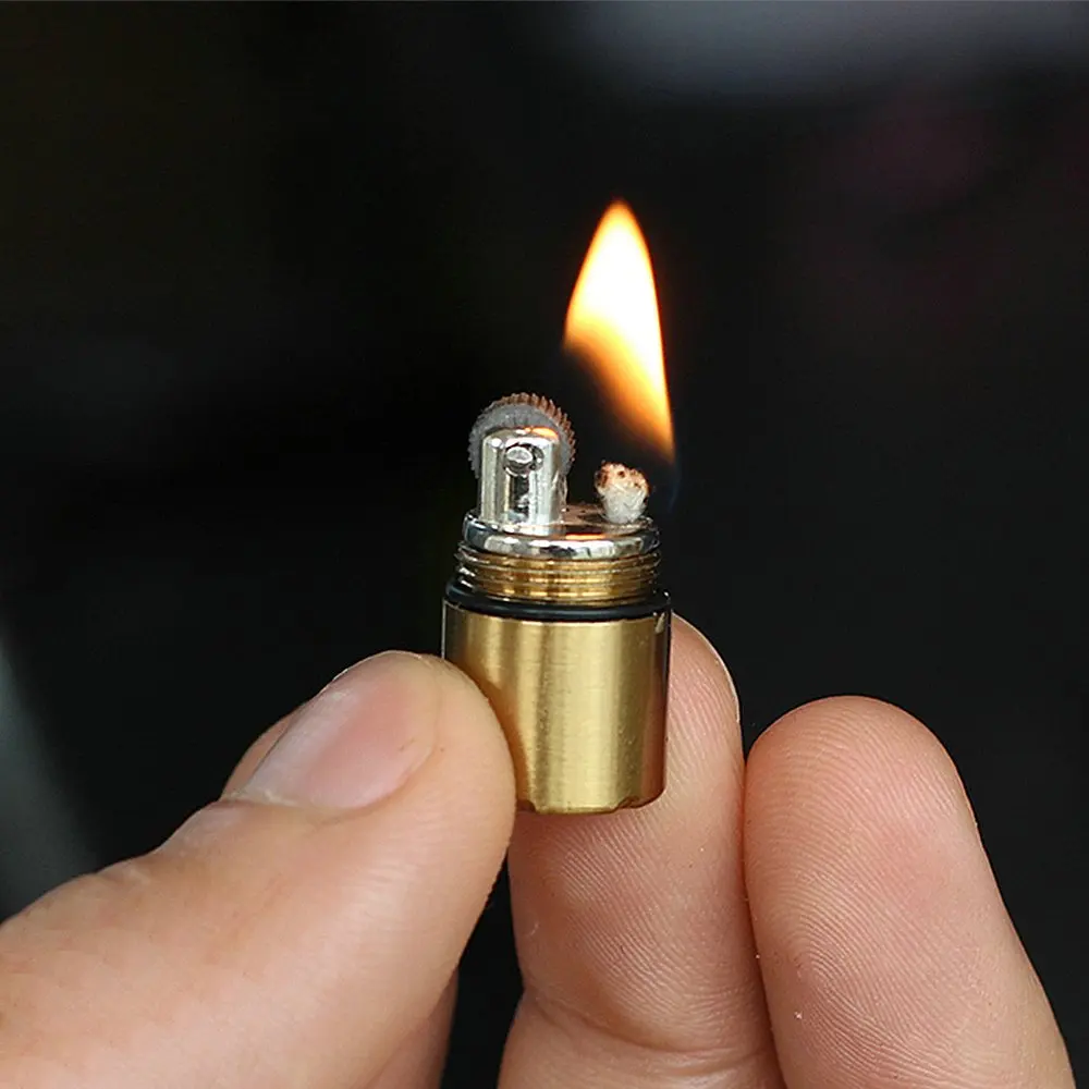 Компактная керосиновая мини зажигалка бензиновая Зажигалка в капсулах с