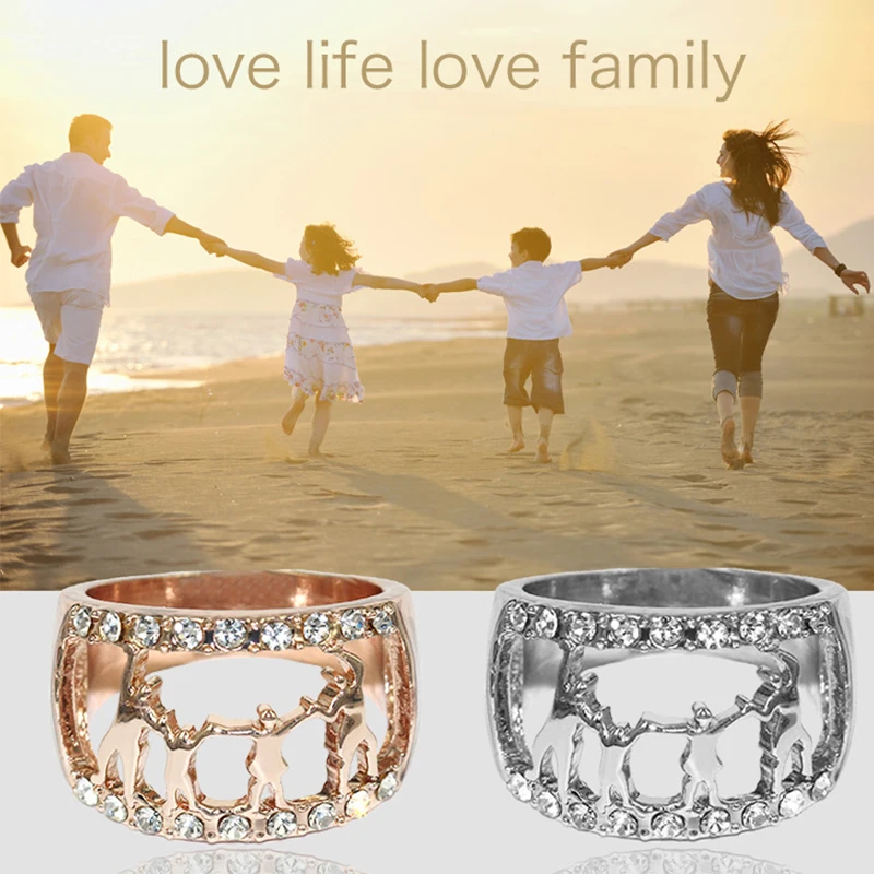 Rhinestone Happy Family Love Ring Mother Father Girl Boy Holding Hands For Grandma Family Christmas Eve New Year 's Day Gift