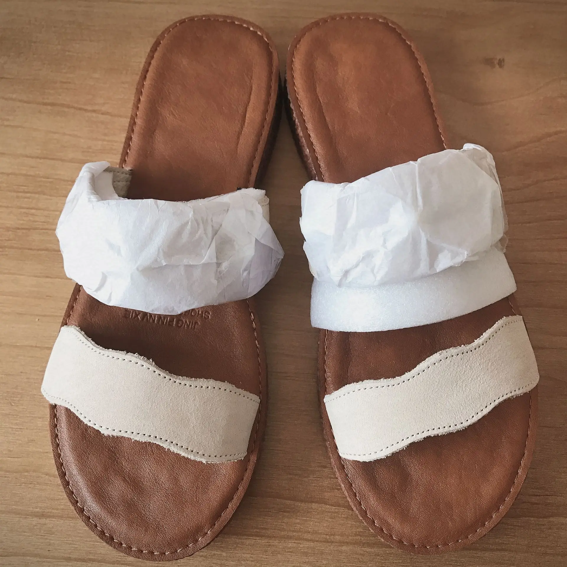 

2019 Fashion Women Sandals Flat Sandals with Bead Pale Ivory Color Women Summer Slides Beach Slippers