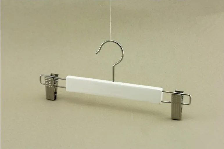 Белая деревянная вешалка для младенцев с зажимами нижней части (20 шт./лот)|hanger