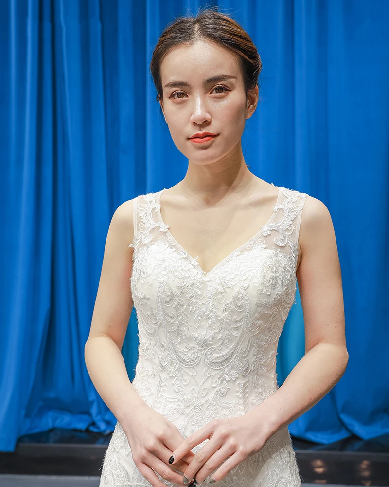 Женское свадебное платье с V-образным вырезом без рукавов | Свадьбы и торжества