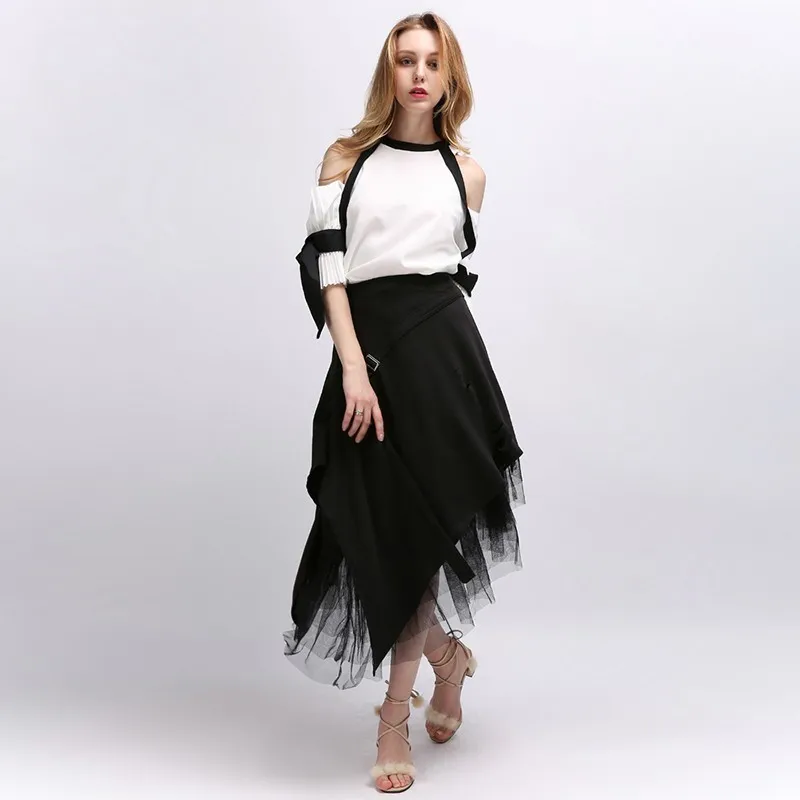 TWOTWINSTYLE летняя блузка с открытыми плечами для женщин, о-образный вырез, половина рукава, облегающая плиссированная рубашка, женская модная одежда, новинка