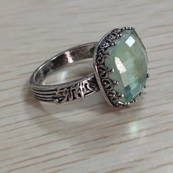 green ring Старинный зеленый камень принцесса кольца для женщин Свадебное старинное Серебряное кольцо Мужские Роскошные Ювелирные Изделия Bague Femme Anillos Mujer O5C126 - Цвет основного камня: green ring