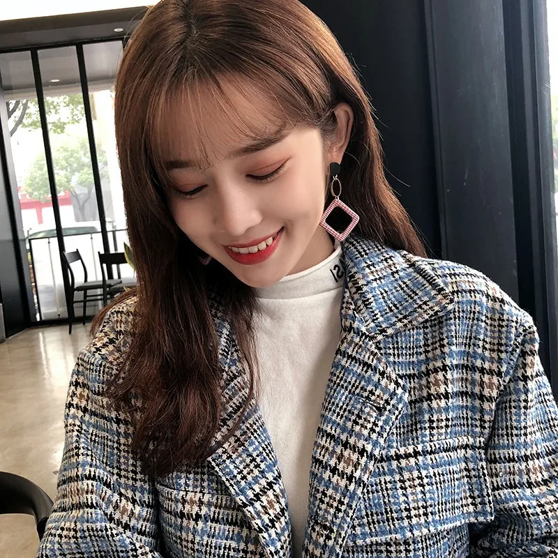 2019 Новые Модные Элегантные черно-белые длинные серьги в клетку с рисунком