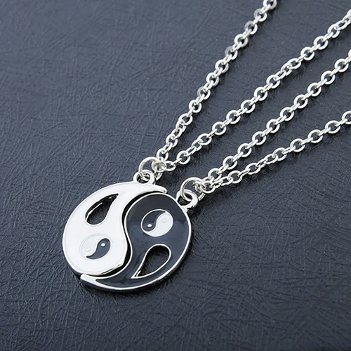 2Pcs/Set Best Friends Tai Chi Yin Yang Hollow Pendant Split Matching Necklace |