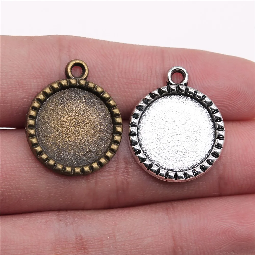 

WYSIWYG 10pcs 16mm Inner Size Antique Bronze Antique Silver Color Cabochon Pendant Setting Blank Pendants For Jewelry Making