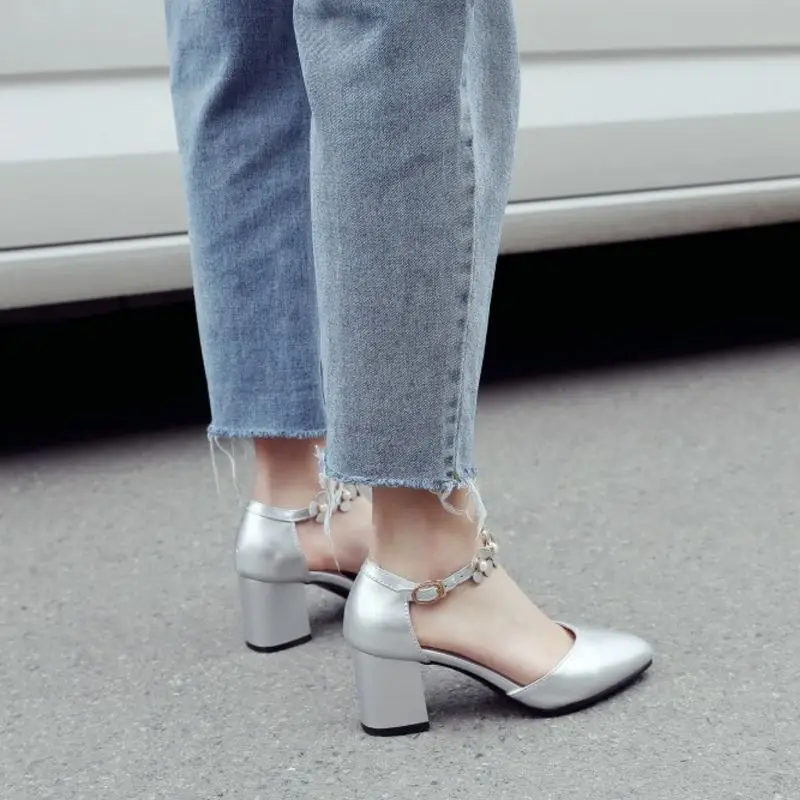 

Tuyoki Women High Heel Sandals Ankle Flower Beading Mujer Shoes Solid Color Fashion Sexy Sweet Party Shoes Women Size 33-46