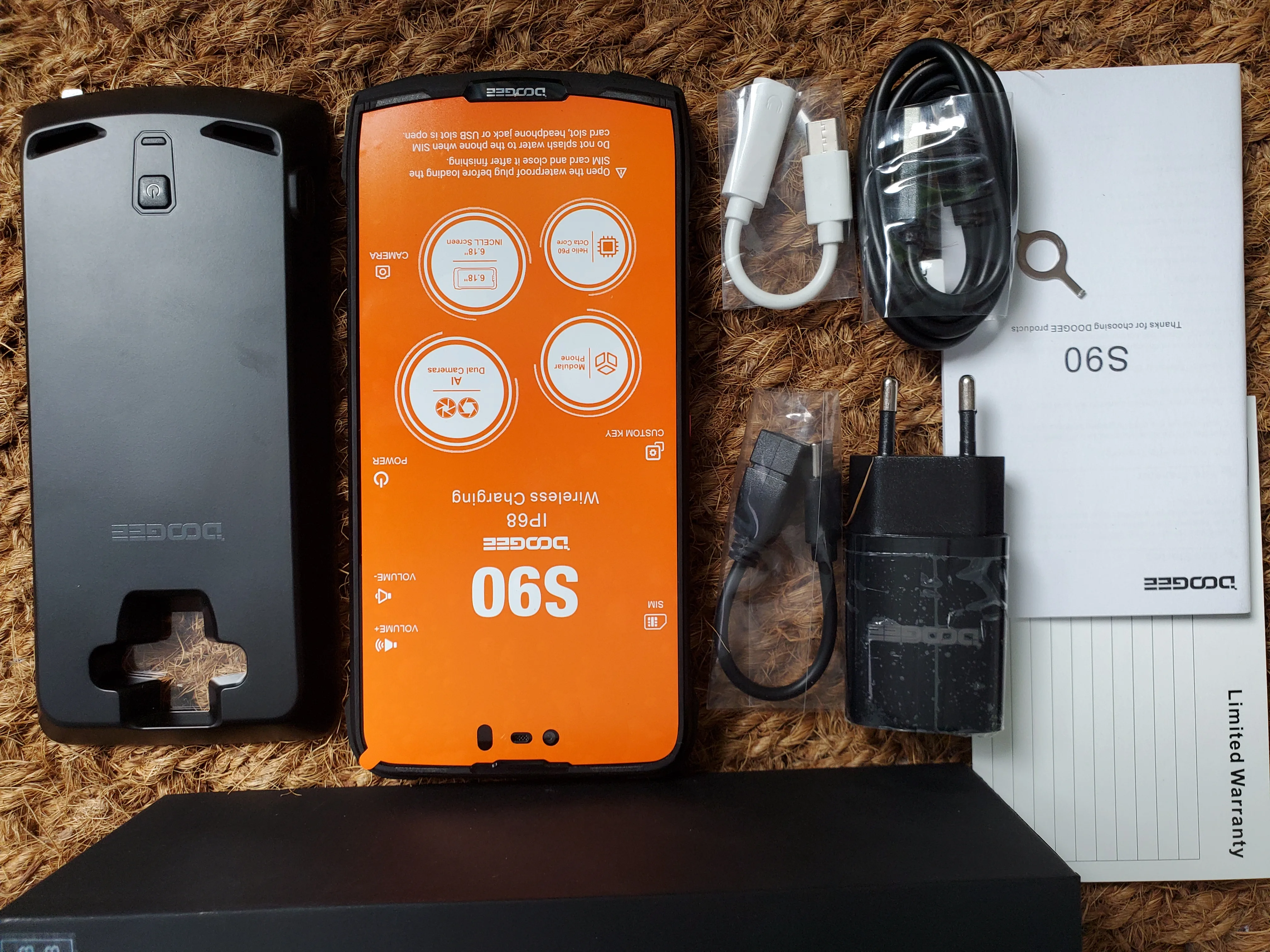 DOOGEE S90 смартфон Walkie talkie 6 18 FHD + Android 8 1 IP68/IP69K ГБ 128 Гб Беспроводная зарядка 16 Мп