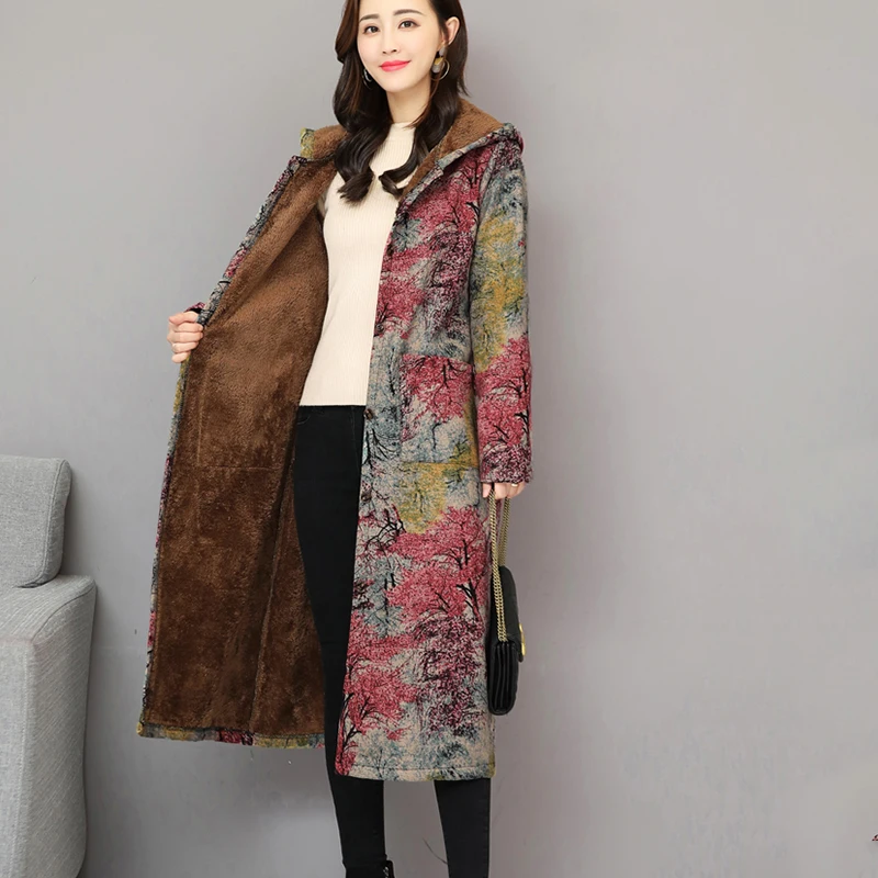 Женское бархатное хлопковое пальто золотистого цвета длинная толстая зимняя