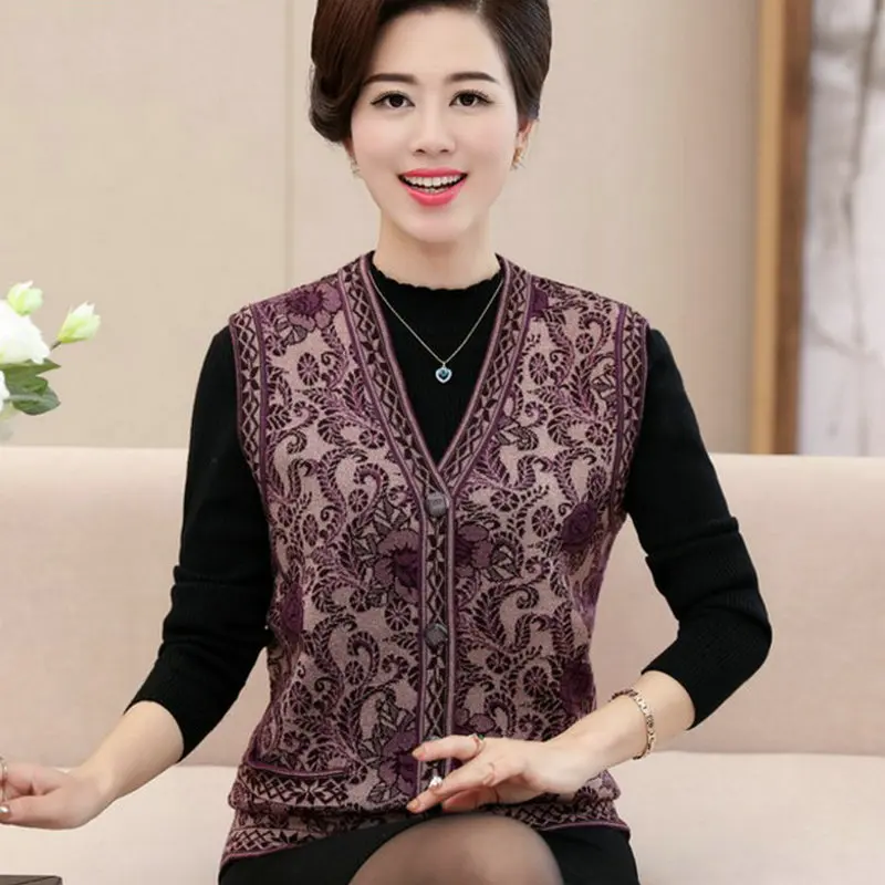 2019 Autumn Winter Middle-Aged Women Printed Cashmere Knitting Vests &amp Waistcoats V-Neck High-Quality Comfortable Cardigan W995 |