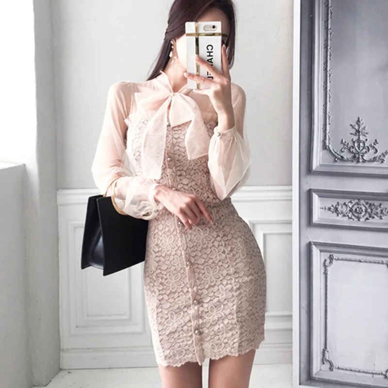 Женское однобортное платье с бантом повседневное офисное абрикосового цвета